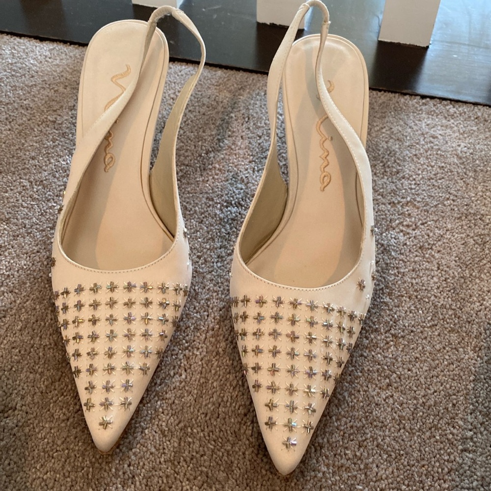 Elegant off white heels